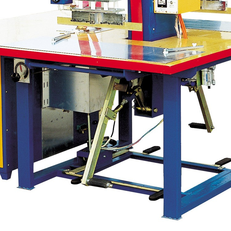 Lianxing-Making New 8KW 35KHZ High Frequency Welding Machine for Inflatable Accessories with 110V/220V/380V Voltage